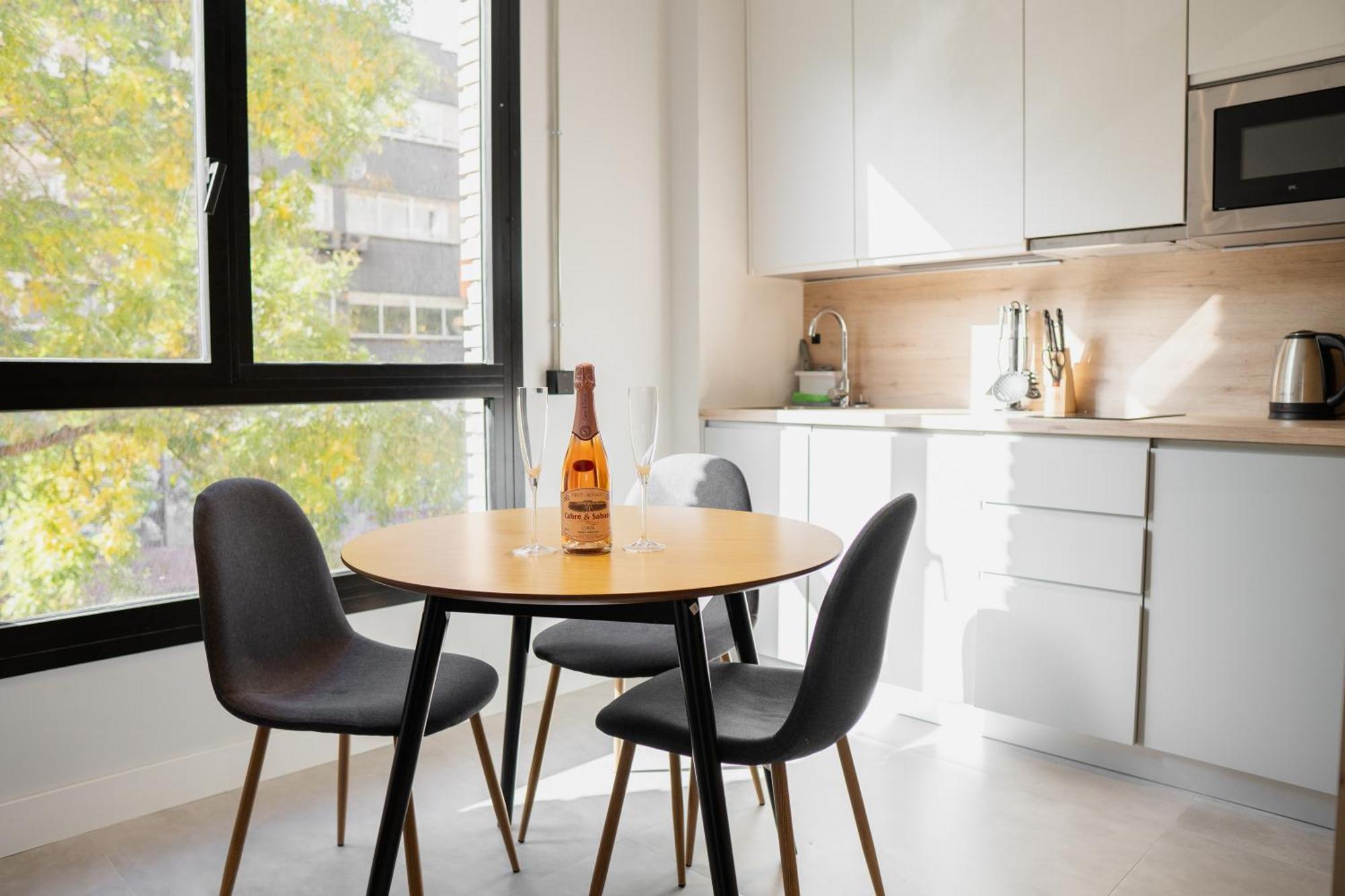 Apartamento Loft Imperial Madrid Exterior foto